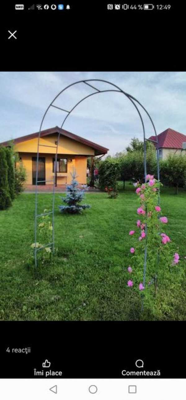 Casa de vacanta+teren