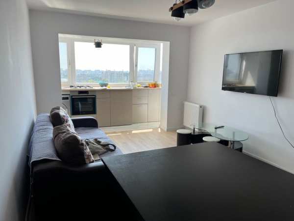 De închiriat apartament 3 camere Tomis Nord