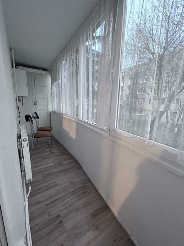 Chirie camera in apartament cu 2 camere