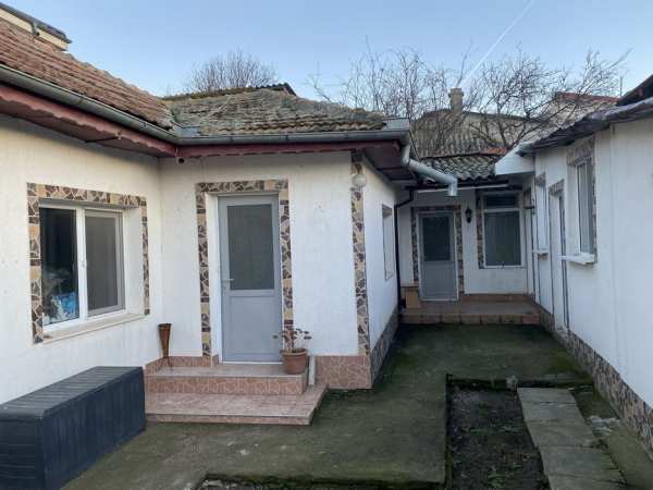 Ofer spre inchiriat cu contract -2 Camere