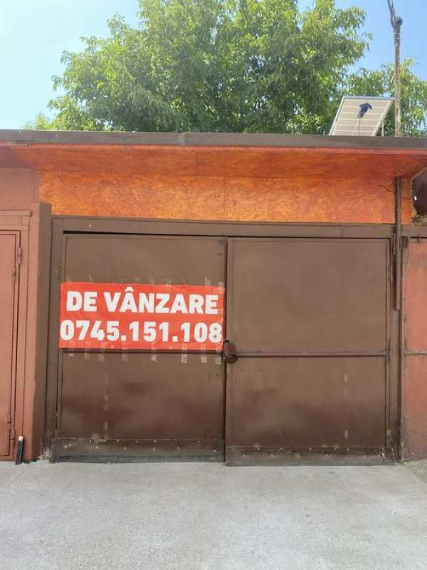 Garaj de vanzare CARACAL