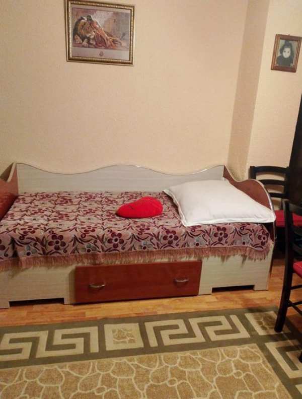 Primesc în gazda o eleva.