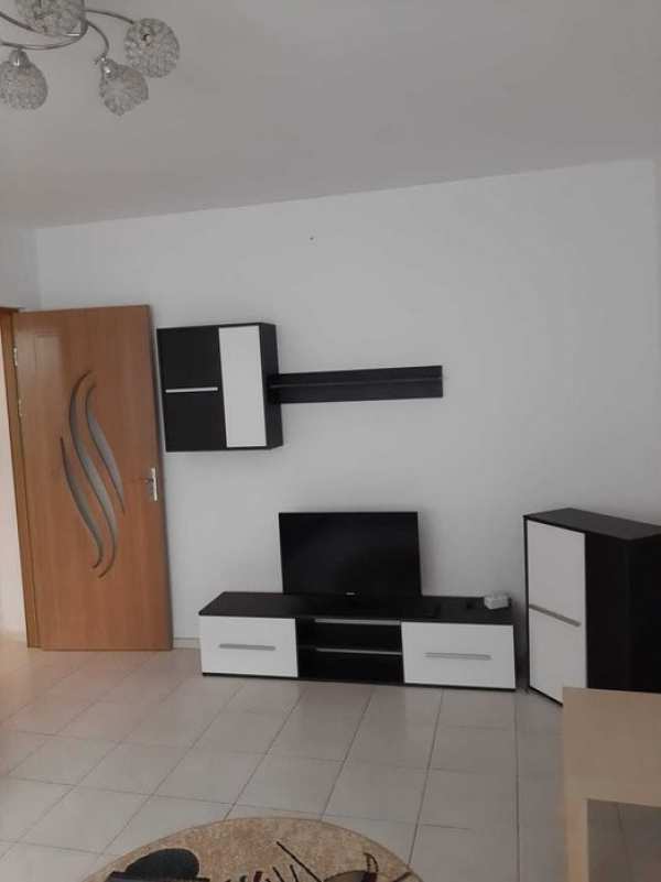 Apartament 2 camere spre inchiriere