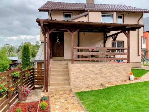 Etaj de duplex, mobilat complet + curte amenajată – Bușteni, Poiana T