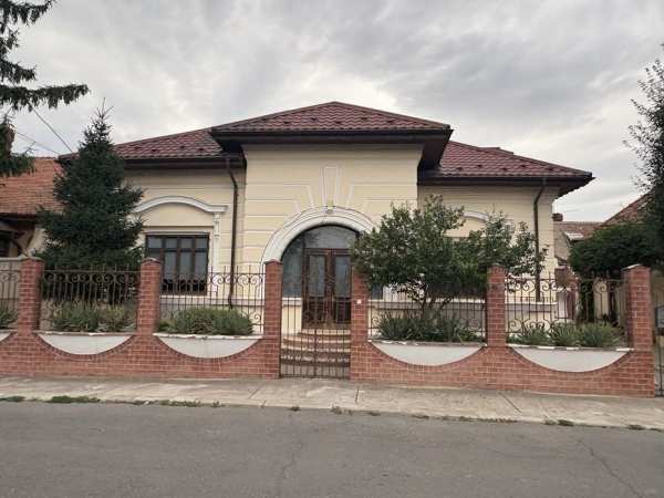 Casa de Vanzare Zona Centrala