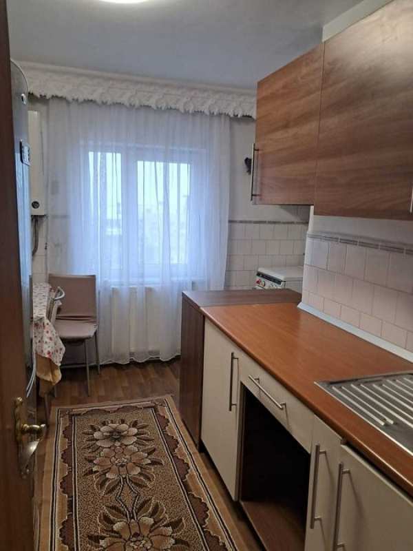 Închiriez apartament de 2 camere decomandat Suceava - ObciniSuceava