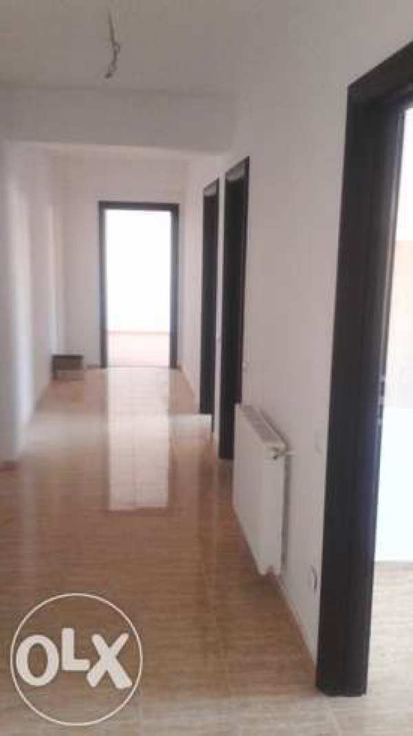 Vand apartament 3 camere in bloc nou