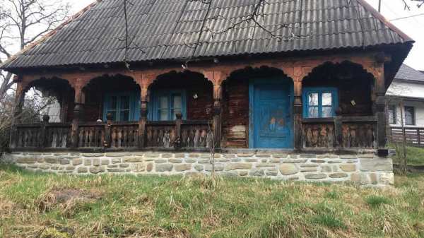 Casa de vânzare Desești