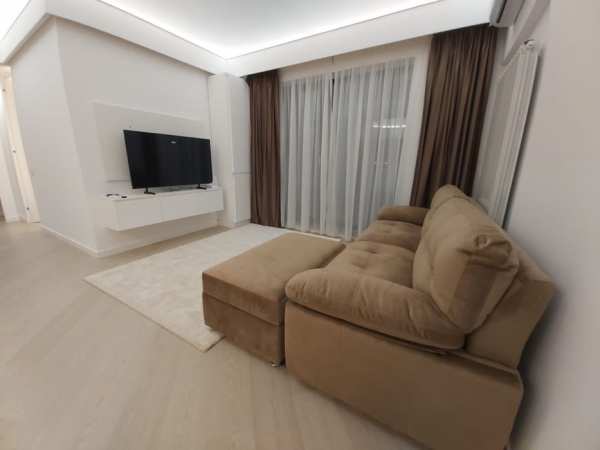 Proprietar, inchiriez apartament 3 camere Cortina North