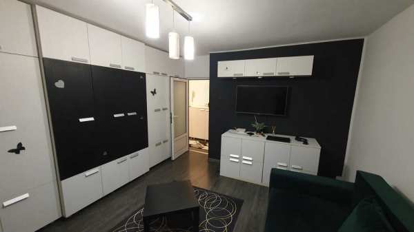 PF inchiriez ap cu 1 camera decomandat, et 2, Poitiers