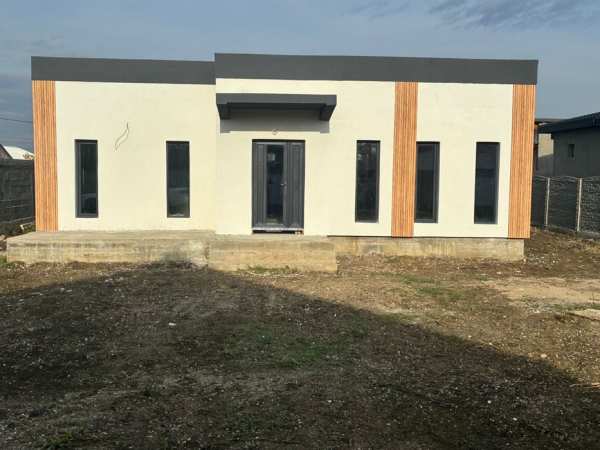 Casa de vanzare in Simian !