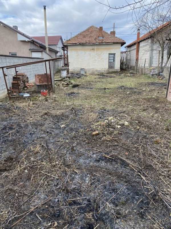 Vand casa in filiasi. Str 24 ianuarie.alea 2