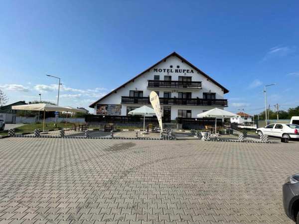 Clădire Hotel de închiriat Gara Rupea
