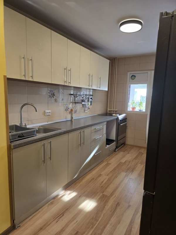 4 camere Rahova, centrala proprie