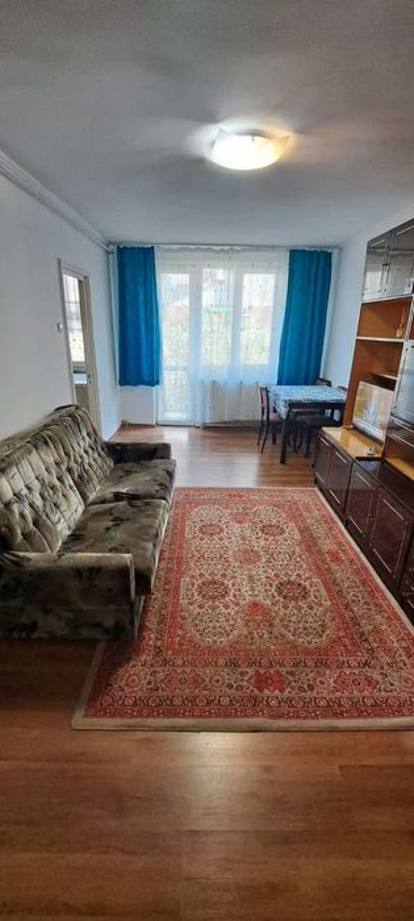 Inchiriez garsonieră, bld Closca, Satu Mare.