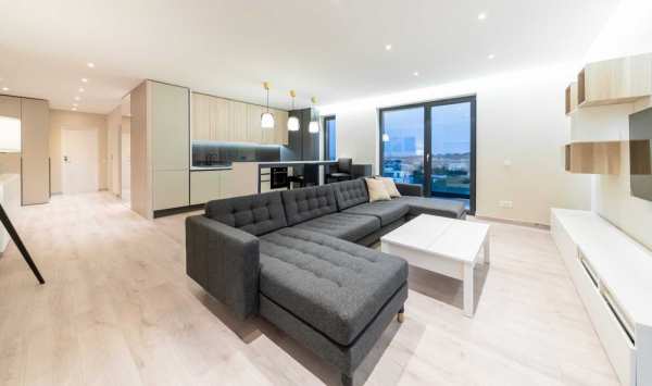 PF dau in chirie apartament de lux 3 cam. in A. Muresanu cu priveliste