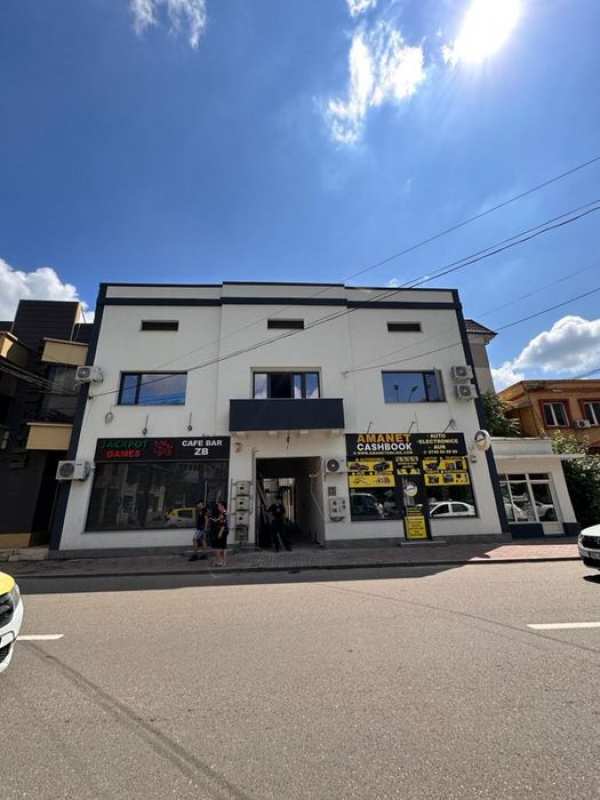 Inchiriez spatiu comercial 35 mp - centru