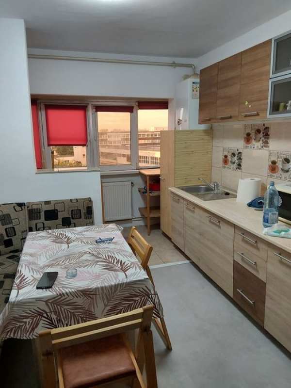 Inchiriez Apartament 2 camere Navodari
