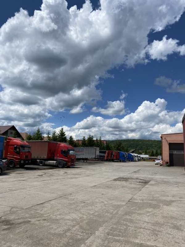 Parcare cu plata Camioane Prelata,Autocare,Microbuze, -Fagaras
