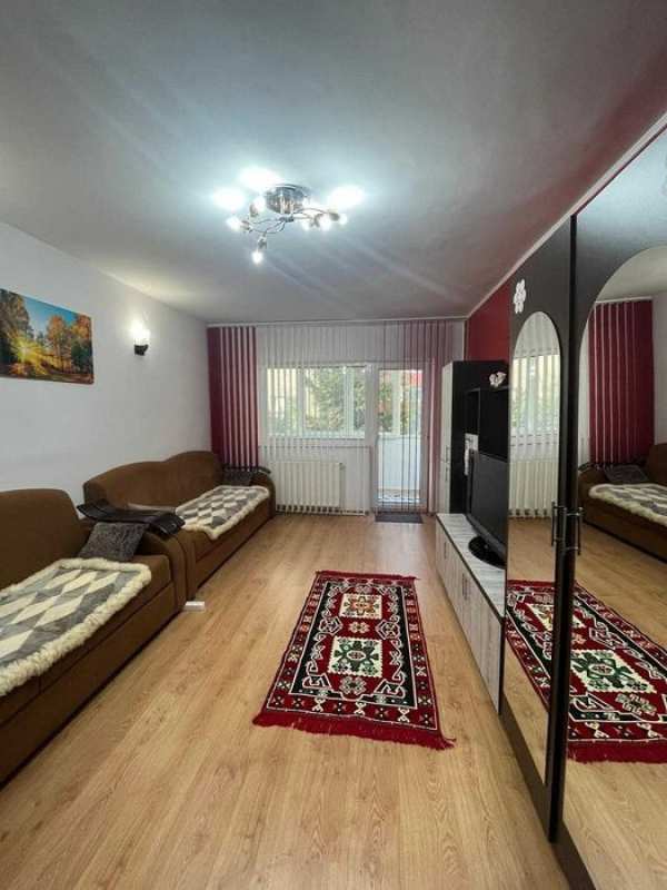 Vand apartament 2 camere in Busteni cu vedere panoramica