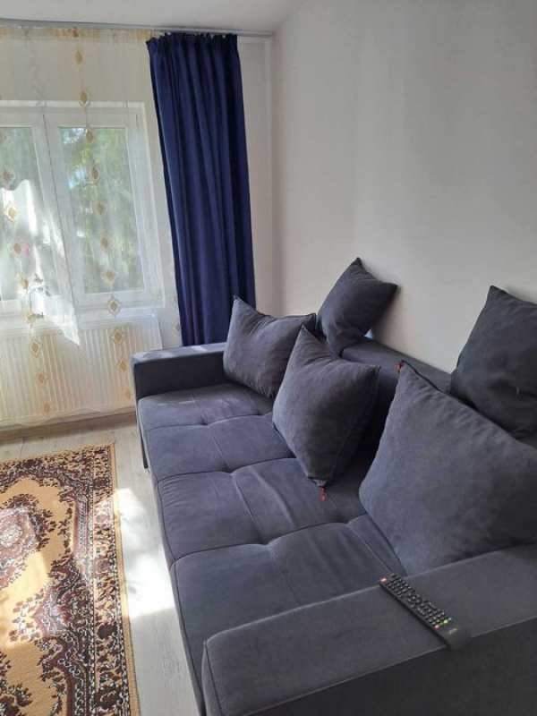 De inchiriat 2 camere