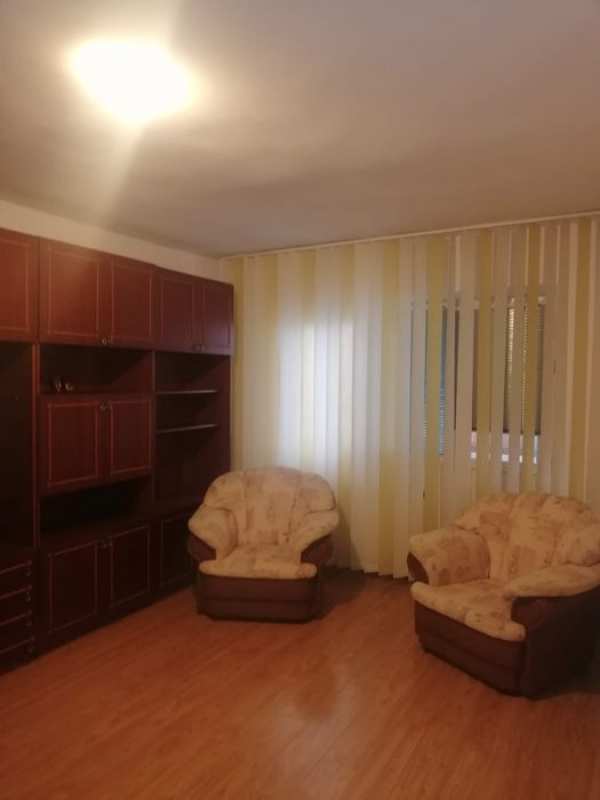 Inchiriez apartament 2 camere