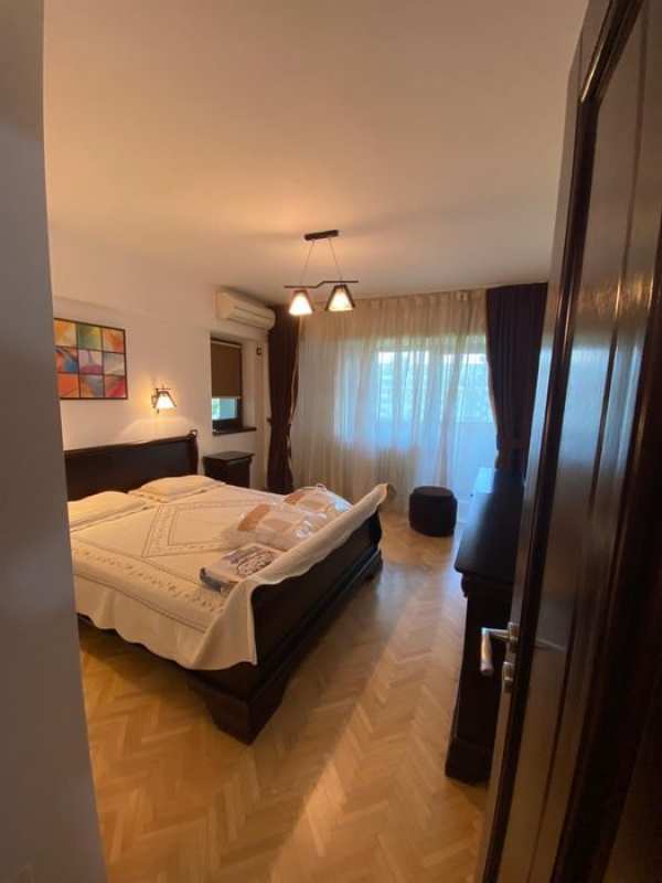Apartament 2 camere Bulevardul Unirii -Lux (vedere bld.) Proprietar