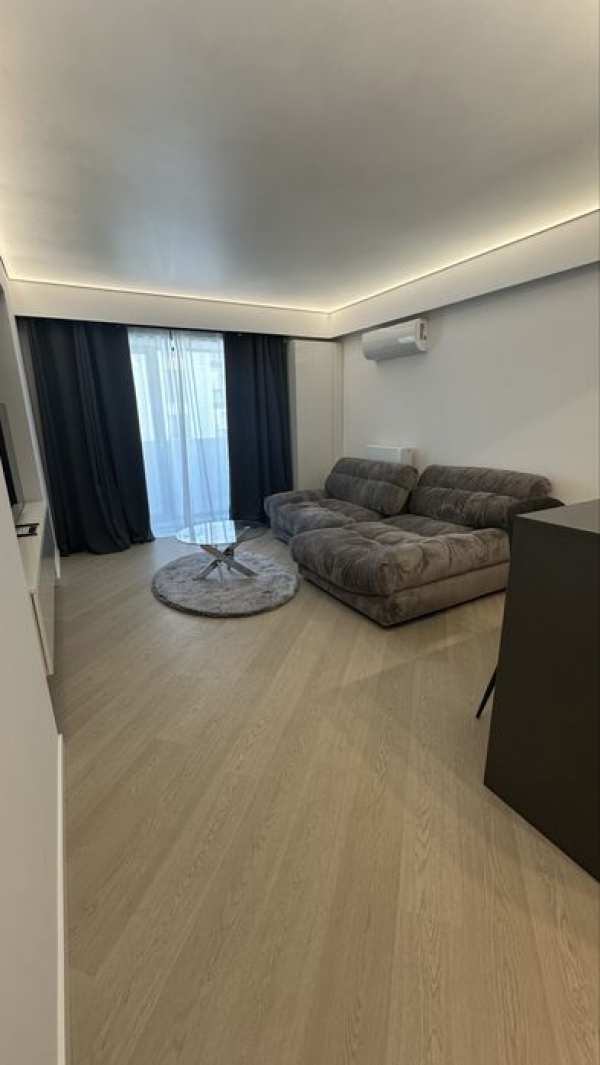 Inchiriere apartament 2 camere Cortina North