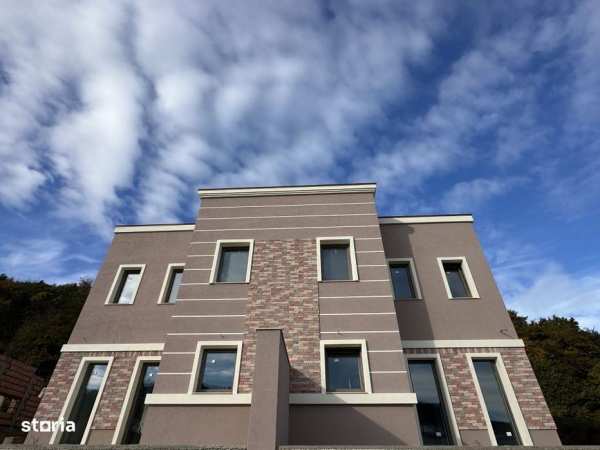 Duplex modern cu terasa circulara l Strada Tautiului