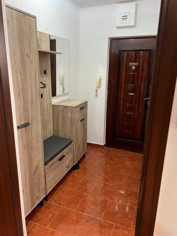 Garsoniera de inchiriat