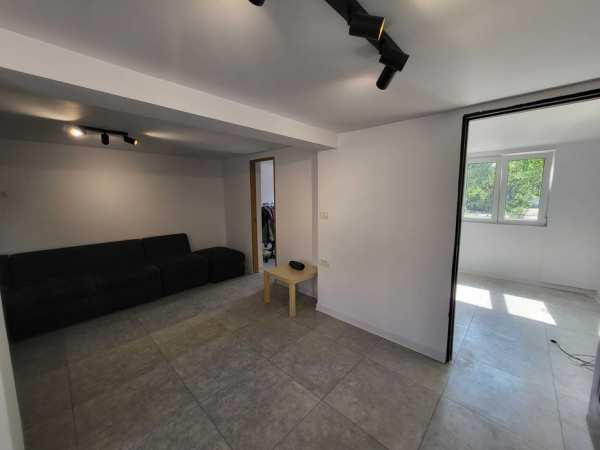 Inchiriez Spatiu/productie/imobil birouri/hala depozit/teren 1000m2