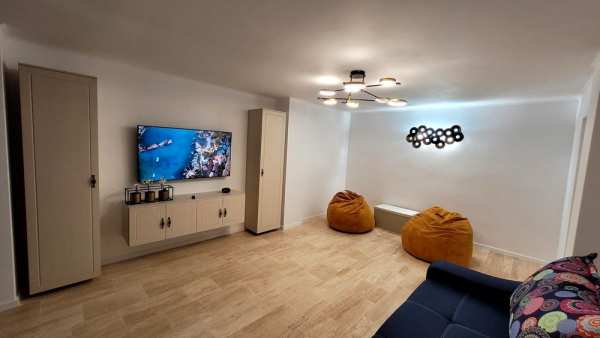 Apartament 3 camere la mare