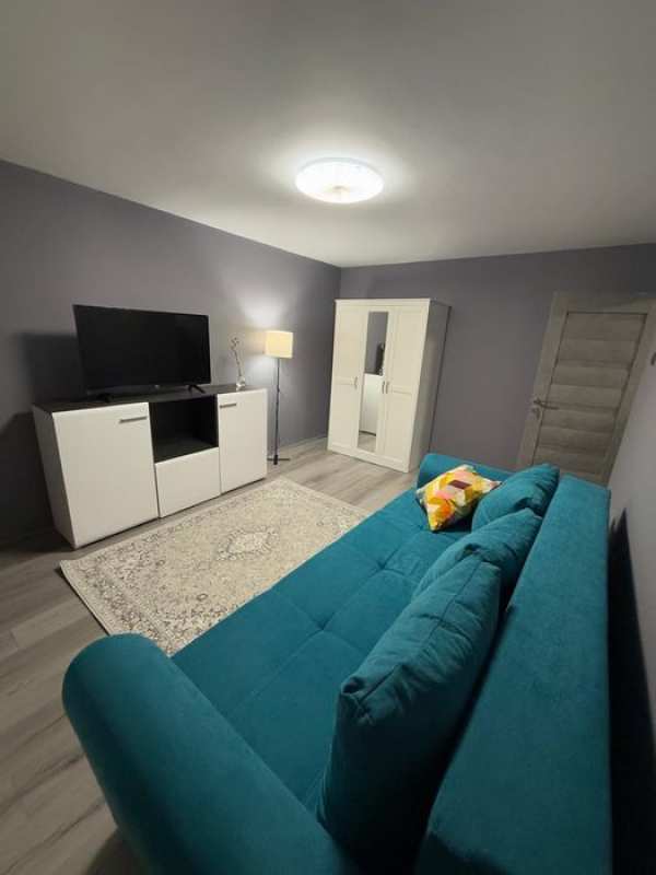 Proprietar inchiriez apartament cu 1 camera