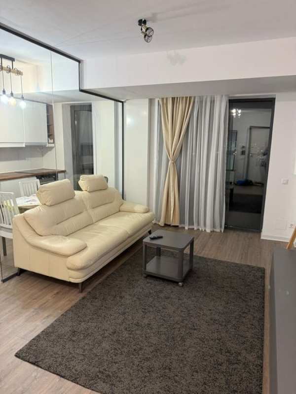 2 camere Cloud 9