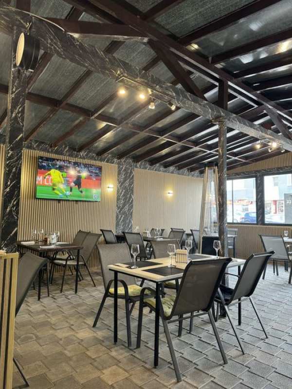 Predare afacere restaurant in prezent functional