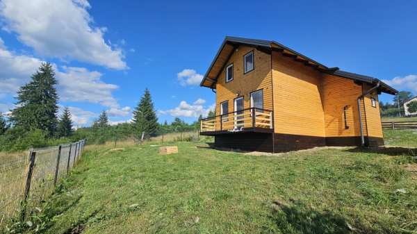 Casă la munte lângă Vatra Dornei