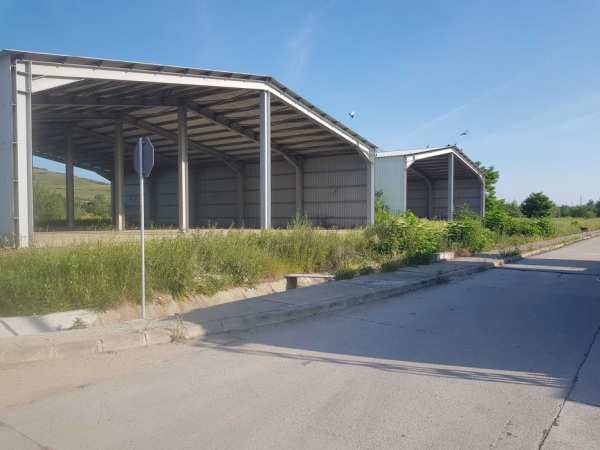 Doua hale  de inchiriat in Parcul Industrial  Calan
