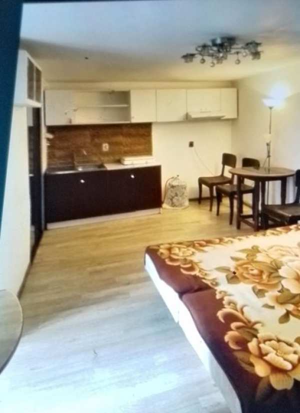 Închiriez casa Movileni