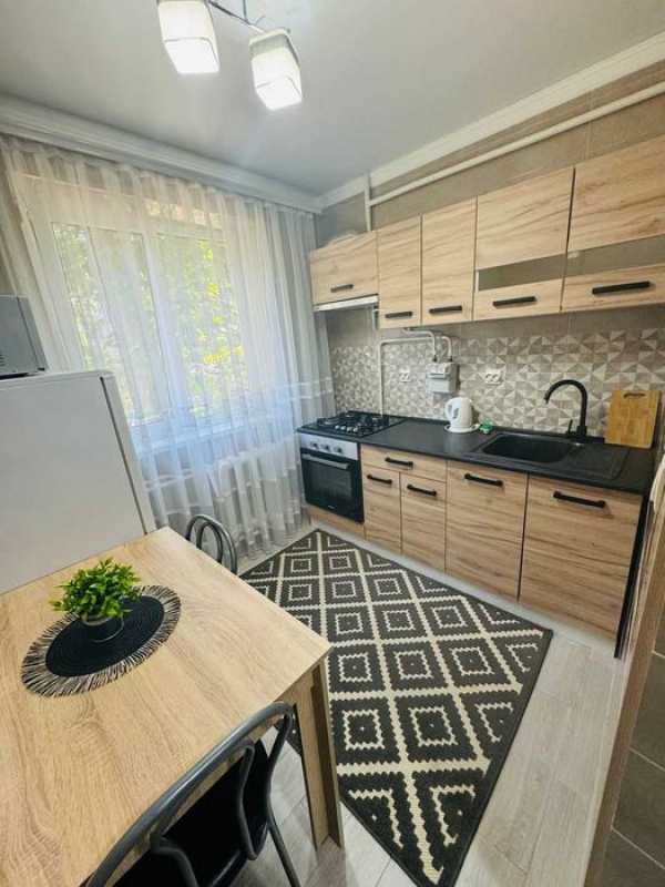 Garsoniera de inchiriat in zona Brancoveanu langa Oraselul Copiilor