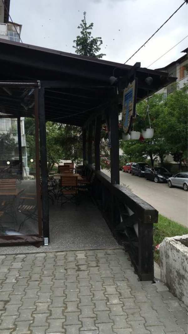 Vand spatiu comercial