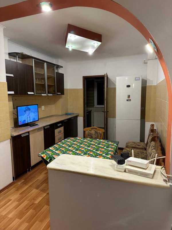 Inchiriez Ap.4 camere, Gavana 3, Loc parcare