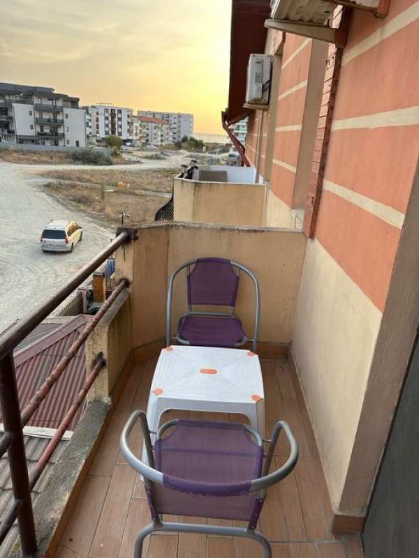 Inchiriere Mamaia Nord ap 2 cam et 2 in vila,ultimul,2 ap pe nivel,pt nepretentiosi