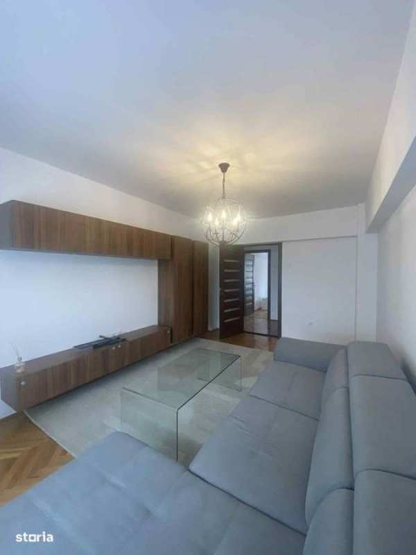 Chirie,Ap.4 camere,Bld.Lucian Blaga