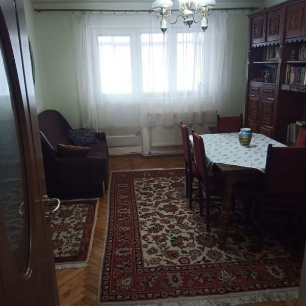 Vând apartament cu 4 camere Târnăveni