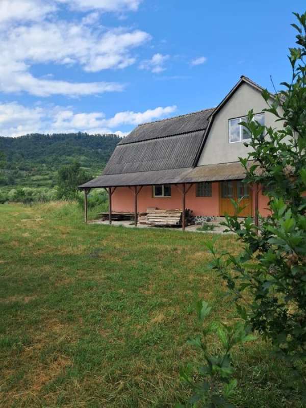 Casa si teren 2100mp Gurghiu