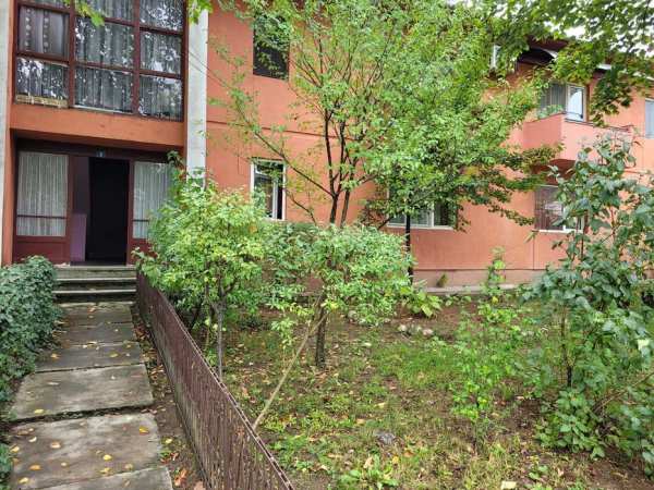 Apartament 4 camere – 115 mp – vis-a-vis de Castelul Regal Săvârșin