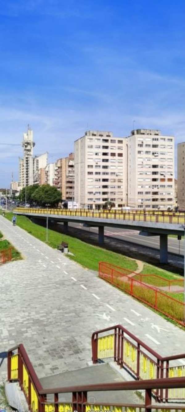 Chirie apartament 2 camere, ultracentral pentru 2 fete de liceu
