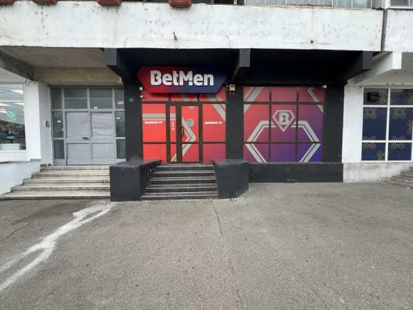 Spatiu comercial de inchiriat.Craiovita-Materna