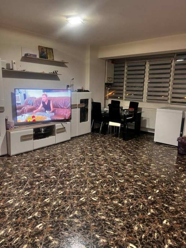 Apartament cu 3 camere bloc nord pitesti