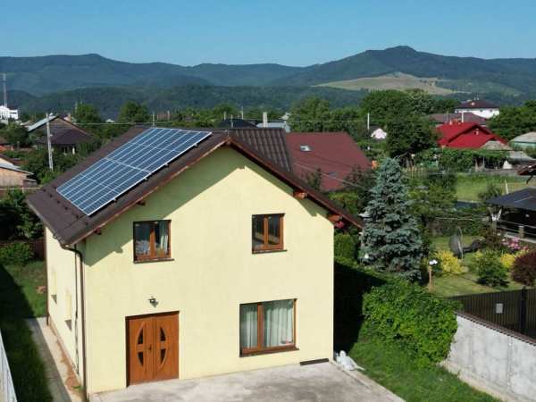 Închiriez vila în Dumbrava Rosie